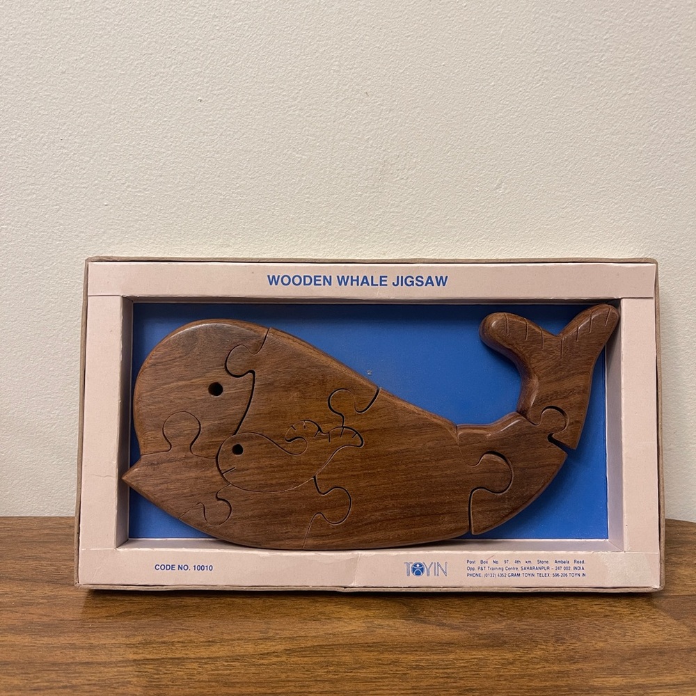 TOYIN Wooden Whale Jigsaw Puzzle